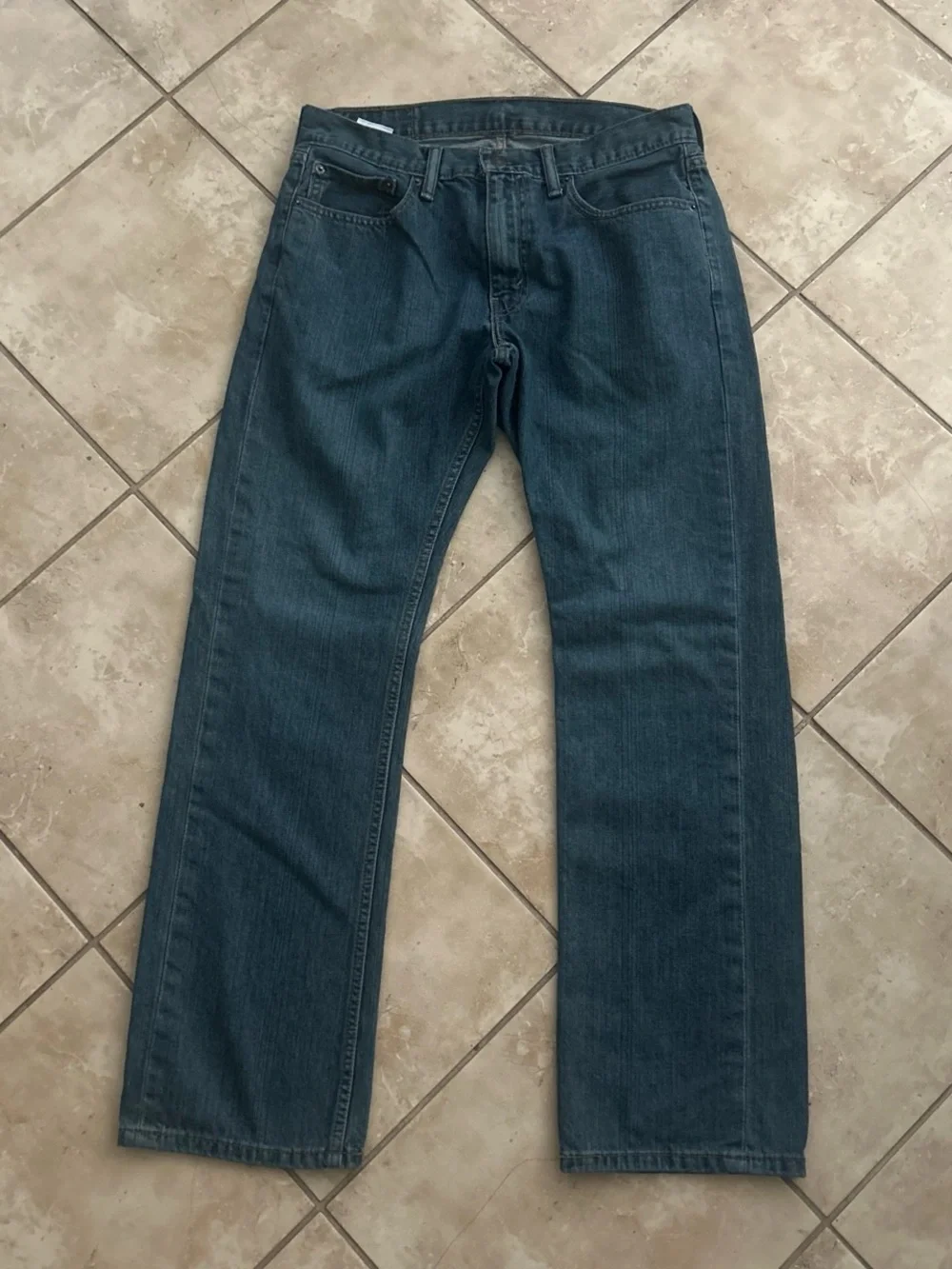 Bundle of 2 Levi Strauss & Co Men’s Straight Leg Blue Denim Jeans.